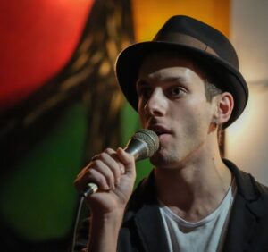 RabbitHole_BassnodelGrappa_recitazione_corso_dizione2.jpg